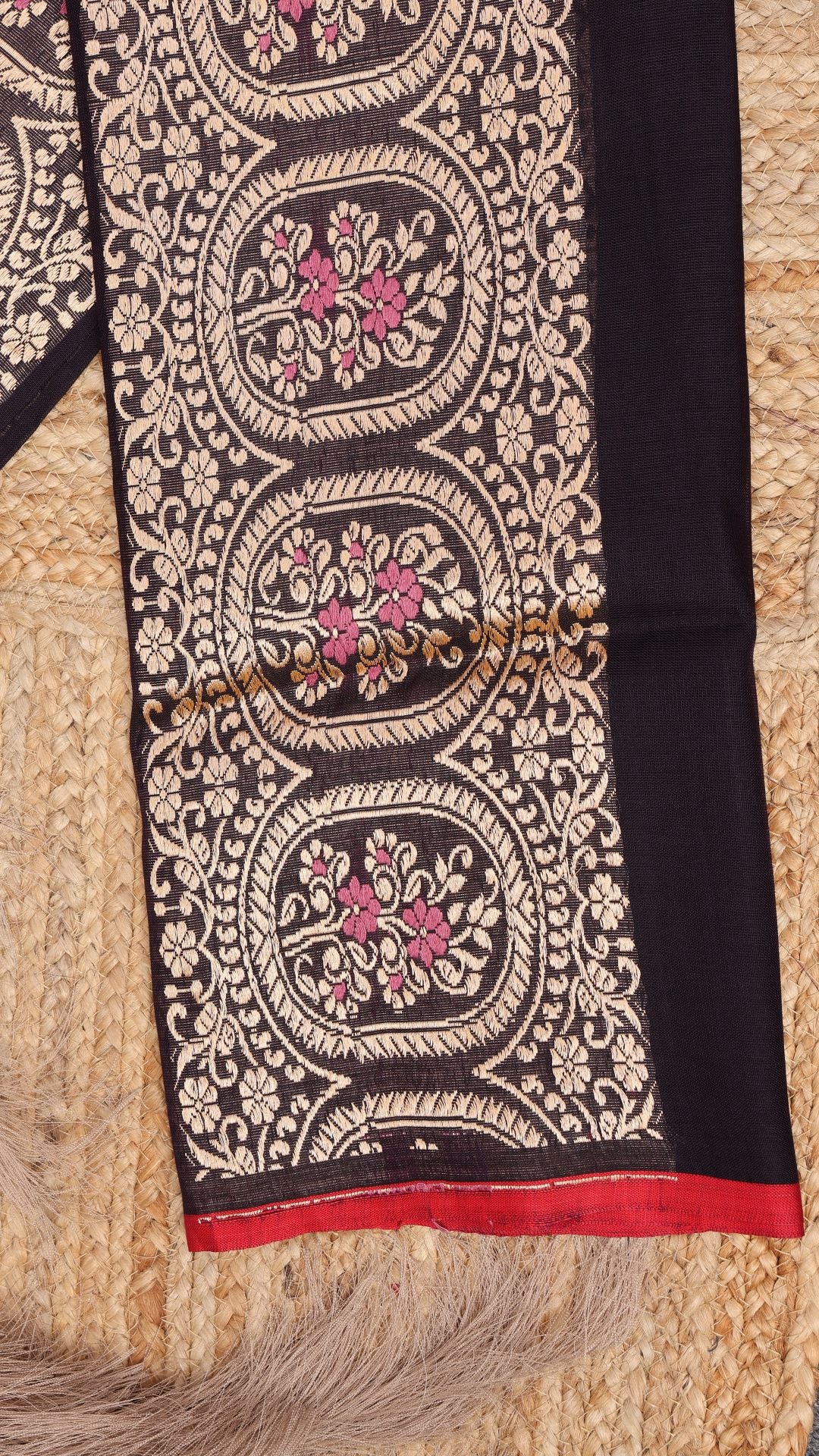 Burgundy paan phul silk mekhela sador