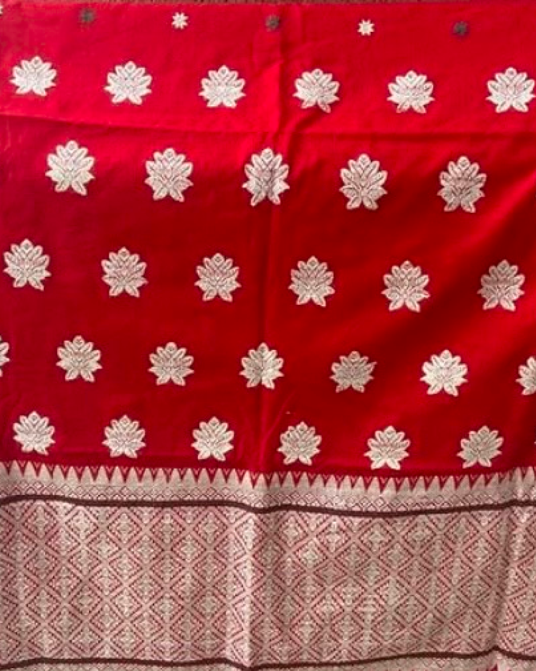 Savitri scarlet Red Chhaya cotton eri saree