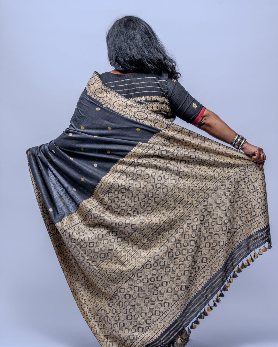 Hazrat onyx grey Eri Nuni silk saree