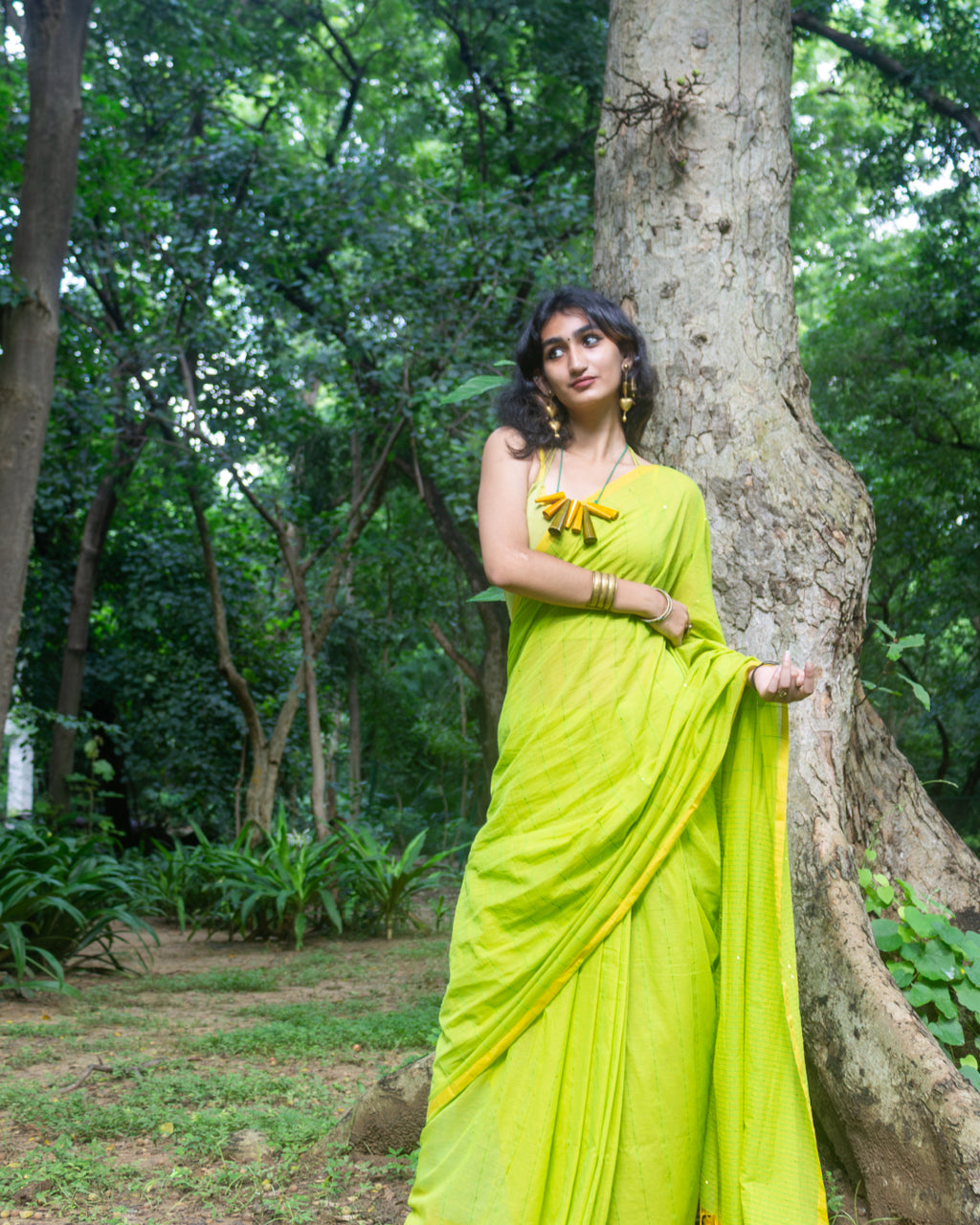 Anandi jikmik yellow green Mul cotton saree