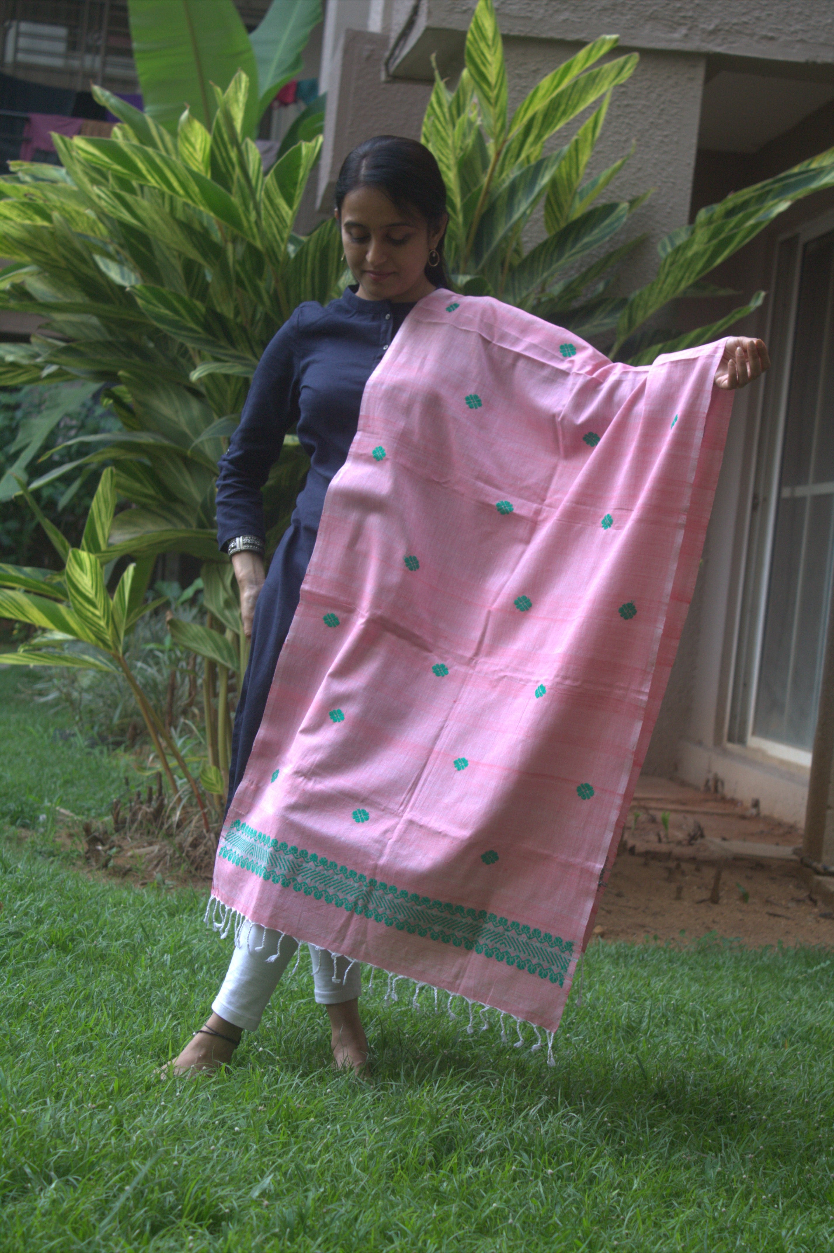 Pink cotton stole