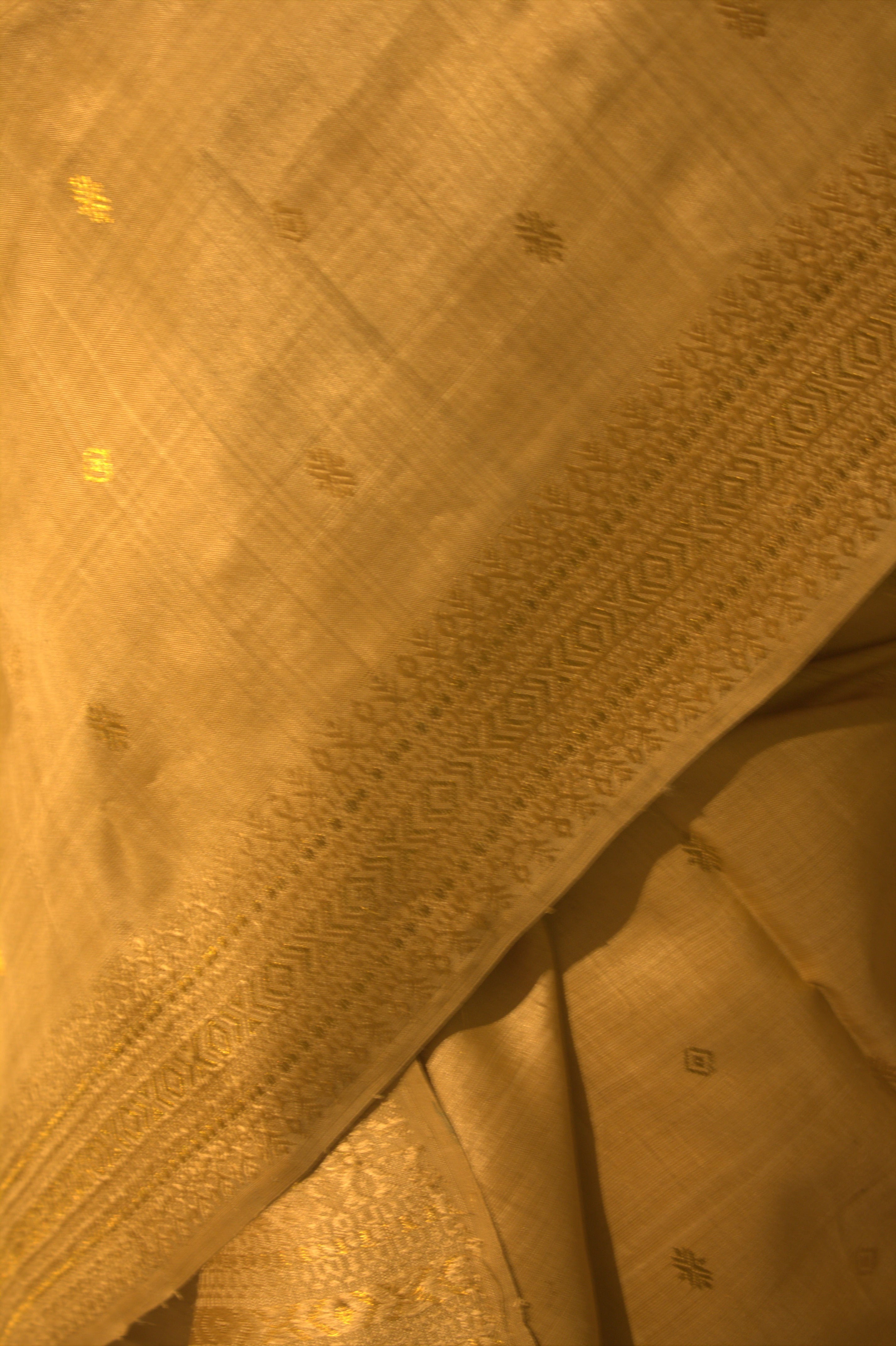 Pushpa Muga Mekhela sador